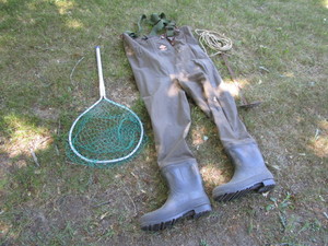 lot 78 image: Waders, Net, Stringer, Dipper