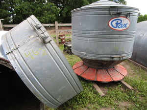 lot 46 image: PAX Hog Feeder