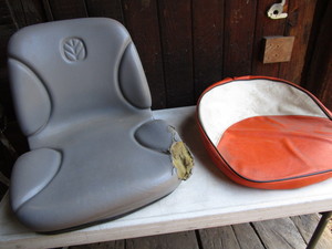 lot 204 image: NH Tractor Seat & Cover