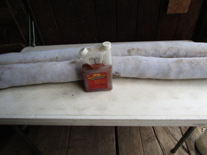 lot 209 image: Insecticide, Back Rubbers