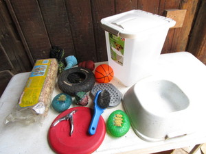lot 221 image: Pet Toys, Food Container