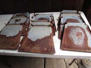 lot 228 image: Pig Feeder Doors