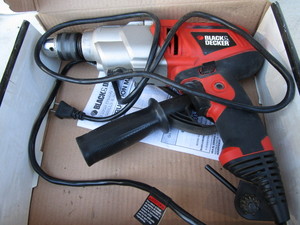lot 154 image: B&D Hammer Drill