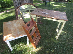 lot 167 image: Antique Table, Mirror, Shelf