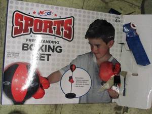 lot 23 image: NSG Sports boxing set...