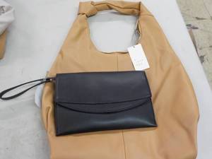 lot 81 image: 2 A New Day purse and Bag...