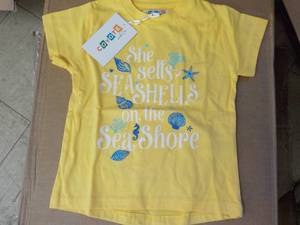 lot 124 image: Coyote and Co. yellow 10 size 2 top...