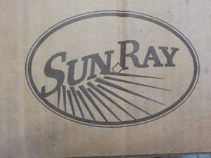 lot 189 image: Sun Ray 9x7 rectangular solar lig...