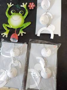 lot 215 image: hanging metal dcor...