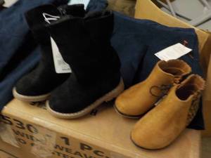 lot 226 image: Cat and Jack size 5 clothing and sh...