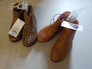 lot 237 image: Cat and Jack size 11 shoes...