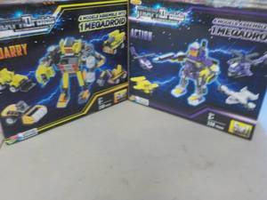 lot 276 image: set of 4 Blokko Morph Droids...