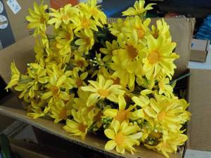 lot 281 image: 2 boxes artificial flowers...