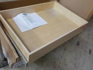 lot 346 image: 2 Hampton Bay pull out trays...