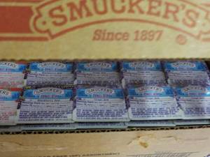 lot 411 image: case of Smuckers jelly assortment ...