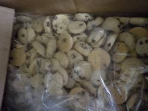 lot 415 image: 15 lb. box small chocolate chip coo...