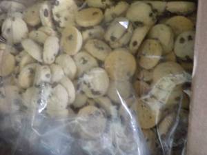 lot 416 image: 15 lb. box small chocolate chip coo...