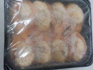 lot 443 image: frozen package 8 stuffed salmon...