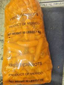 lot 464 image: 50 Pound bag of carrots