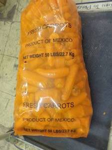 lot 468 image: 50 Pound bag of carrots