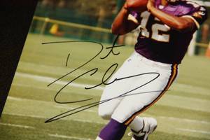 lot 38 image: Minnesota Vikings Daunte Culpepper 8x10 Autographed Photo  JSA COA