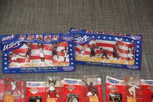 lot 74 image: Kenner Starting Lineup Basketball Lot  20 Figures  USA Set