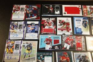 lot 80 image: High Quality Football Relic & Autograph Lot  34 Cards