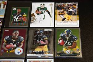 lot 82 image: LeVeon Bell Football Card Lot  11 Cards