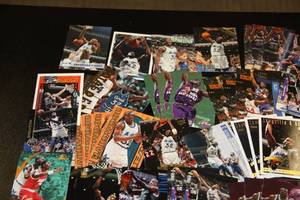 lot 139 image: Shaquille ONeal Basketball Card Lot  80 Cards