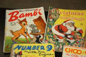 lot 160 image: Vintage Comic & Children Books  5 Books