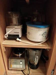 Contents of Kitchen Cupboard