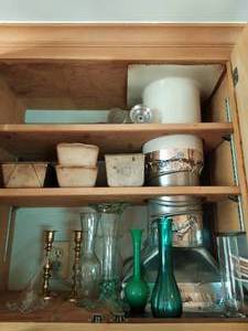 Collection of kitchen items