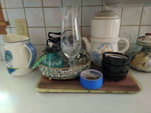 Collection of kitchen and dcor items