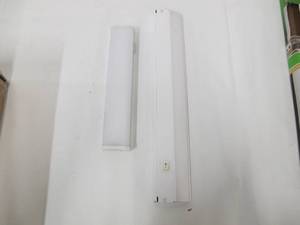 lot 612 image: 2-Pack GE 18 Premium LED Direct Wire Under Cabinet Fixture
