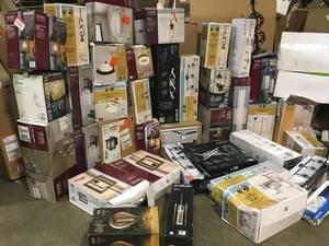 lot 4 image: Lot of Mixed and assorted Lighting