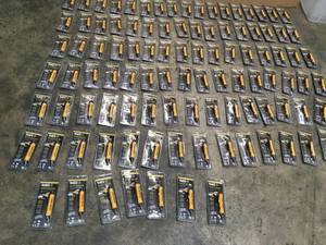 lot 15 image: Huge lot of Klein Tools Non- contact Voltage Testers