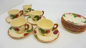 lot 46 image: Vintage Franciscan Apple Cups--Saucers--Desert Plates
