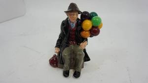 lot 63 image: Royal Daulton The Balloon Man--7 14 Tall
