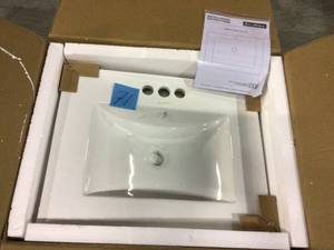 24 in. Ceramic Vanity Top with 3-Faucet Holes with White Basin Customer Returns See Pictures