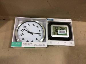 10 in. H Silver Metal Analog Wall Clock with White Dial Customer Returns See Pictures&nbsp