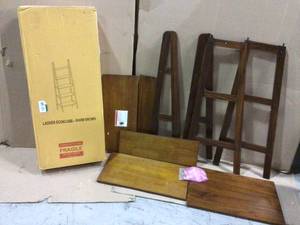 72 in. Warm Brown Wood 5-shelf Ladder Bookcase with Open Back&nbsp Customer Returns See Pictures&nbsp