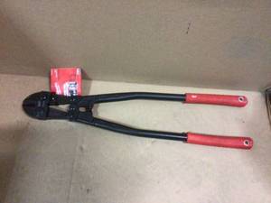 MILWAUKEE  24 IN BOLT CUTTER Customer Returns See Pictures&nbsp