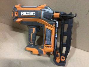 18-Volt Cordless Brushless HYPERDRIVE 16-Gauge 2-12 in. Straight Finish Nailer(Tool Only), Belt Clip, Bag, Sample Nails by RIDGID Customer Returns See Pictures&nbsp