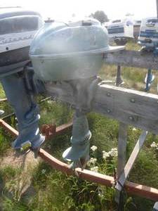 lot 41 image: Sea Horse Outboard