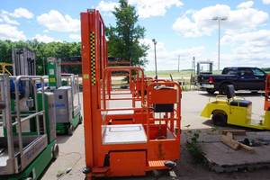 lot 18 image: Ballymore Dingli Model PS12 Stock Picker Man Lift