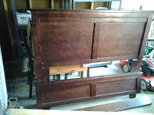 Progressive Furniture Inc. Queen F...