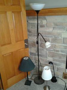 Floor Lamp, Desk Lamp, & (2) Table ...