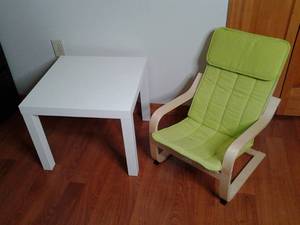 Small Childs Table (21.75 X 21.75...