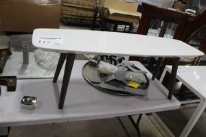 lot 117 image: Coffee Table