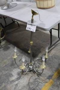 lot 190 image: Chandelier Light Fixture